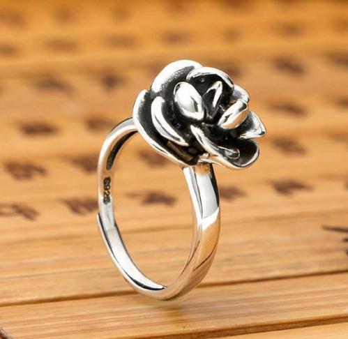 Multifunctional Jewelry | Sterling Silver ‘ THORN BETWEEN A ROSE ‘ Women’s Self Defense Ring For Men Multifunctional Jewelry