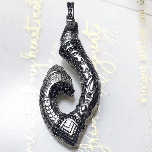 Necklaces | Silver & Zirconia Ethnic Maori Fish Hook Pendant Necklace For Men Necklaces